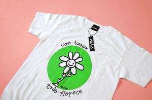 PLAYERA TODO FLORECE