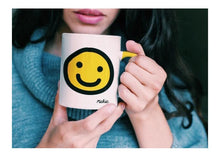 Cargar imagen en el visor de la galería, TAZA FELIZ
